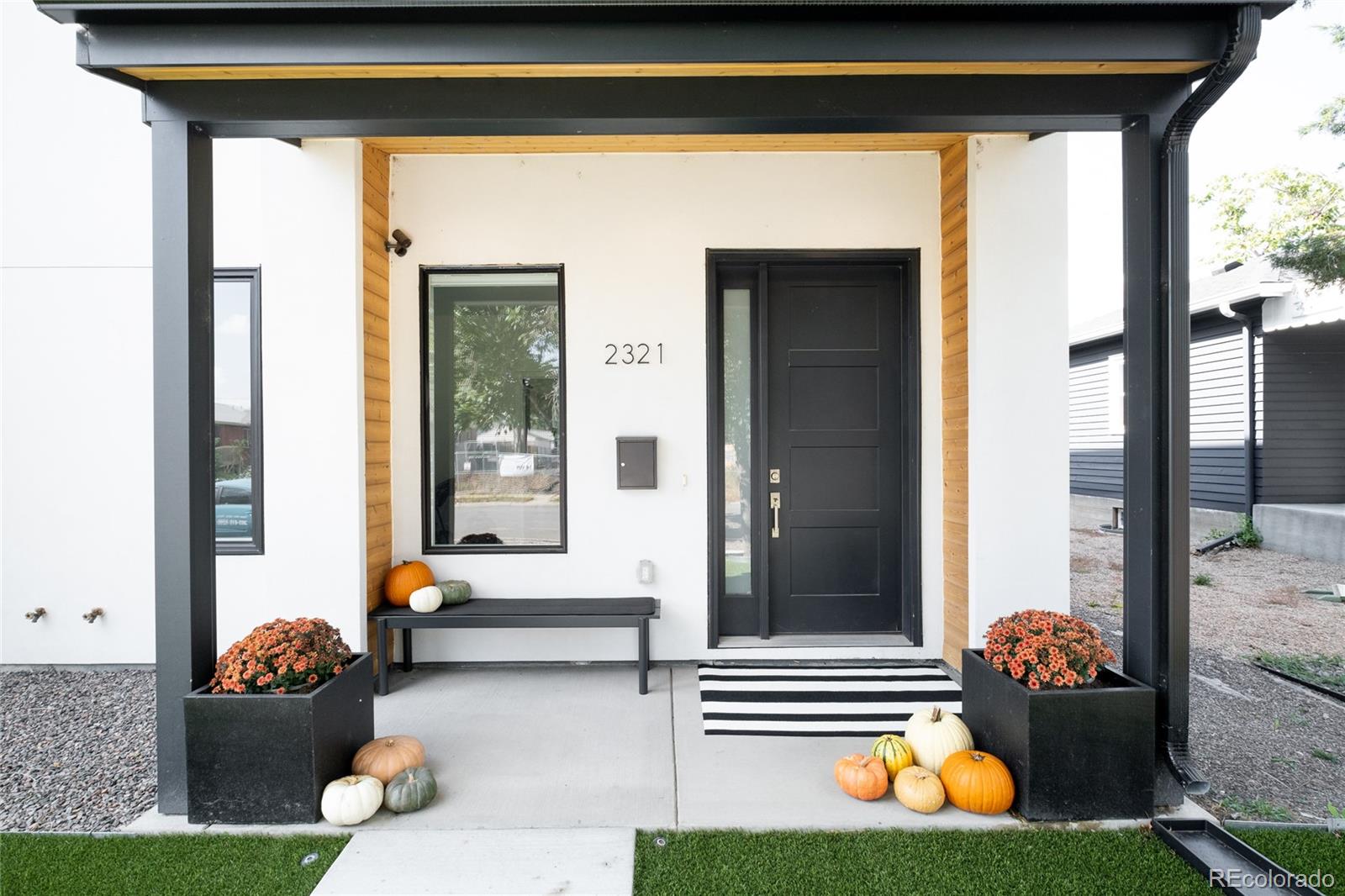 MLS Image #2 for 2321 s acoma street,denver, Colorado