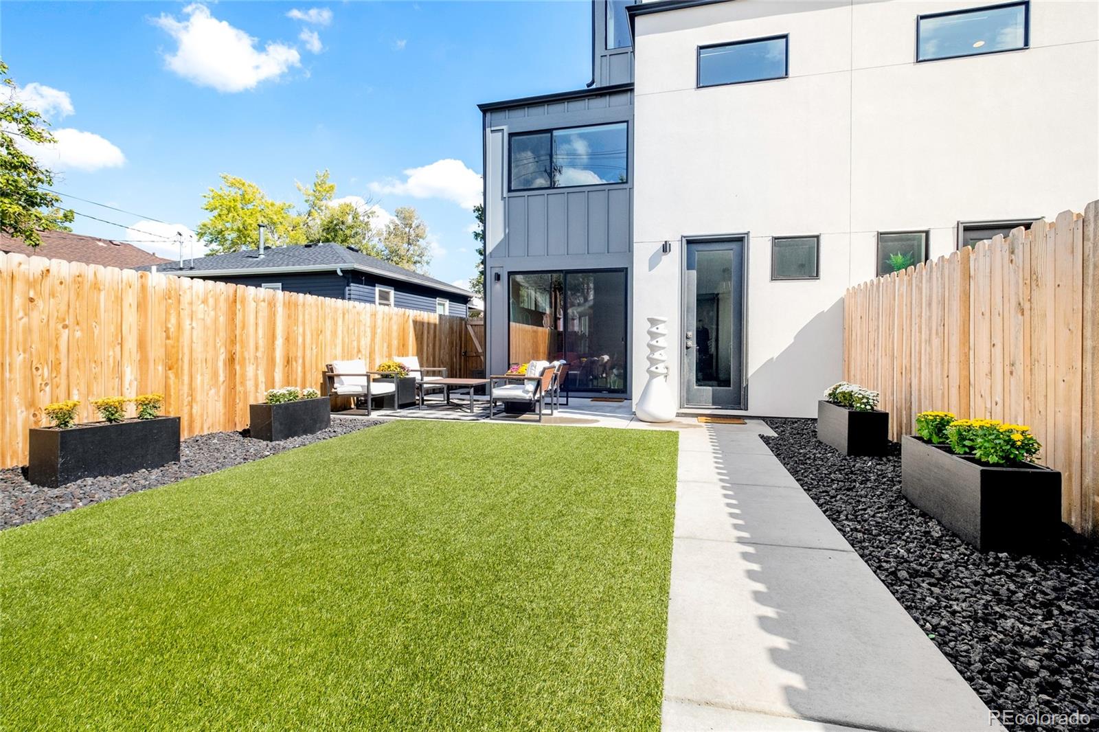 MLS Image #23 for 2321 s acoma street,denver, Colorado