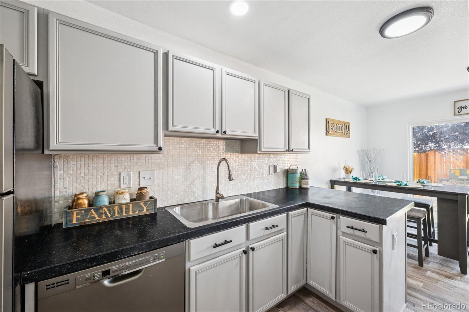 MLS Image #9 for 647  berwick avenue,firestone, Colorado
