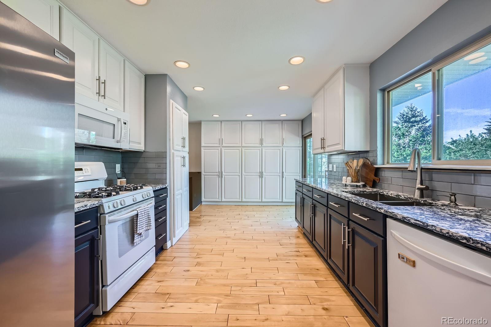 MLS Image #11 for 7294 s syracuse street,centennial, Colorado