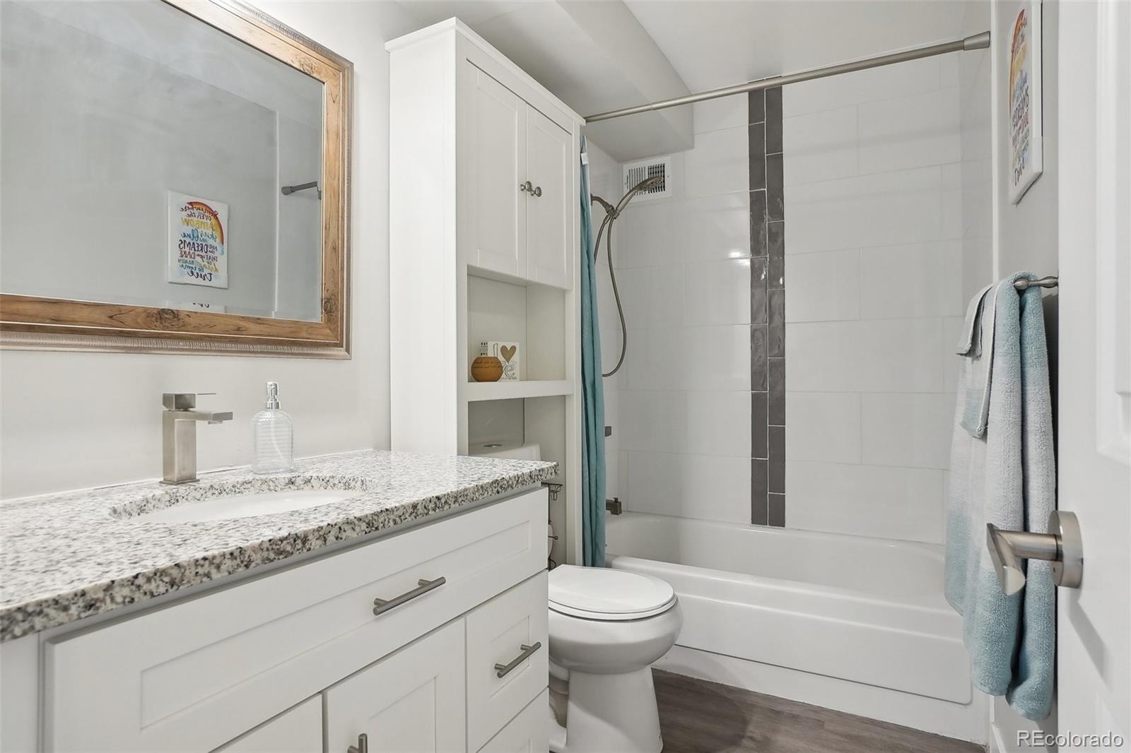 MLS Image #18 for 3465 s poplar street,denver, Colorado