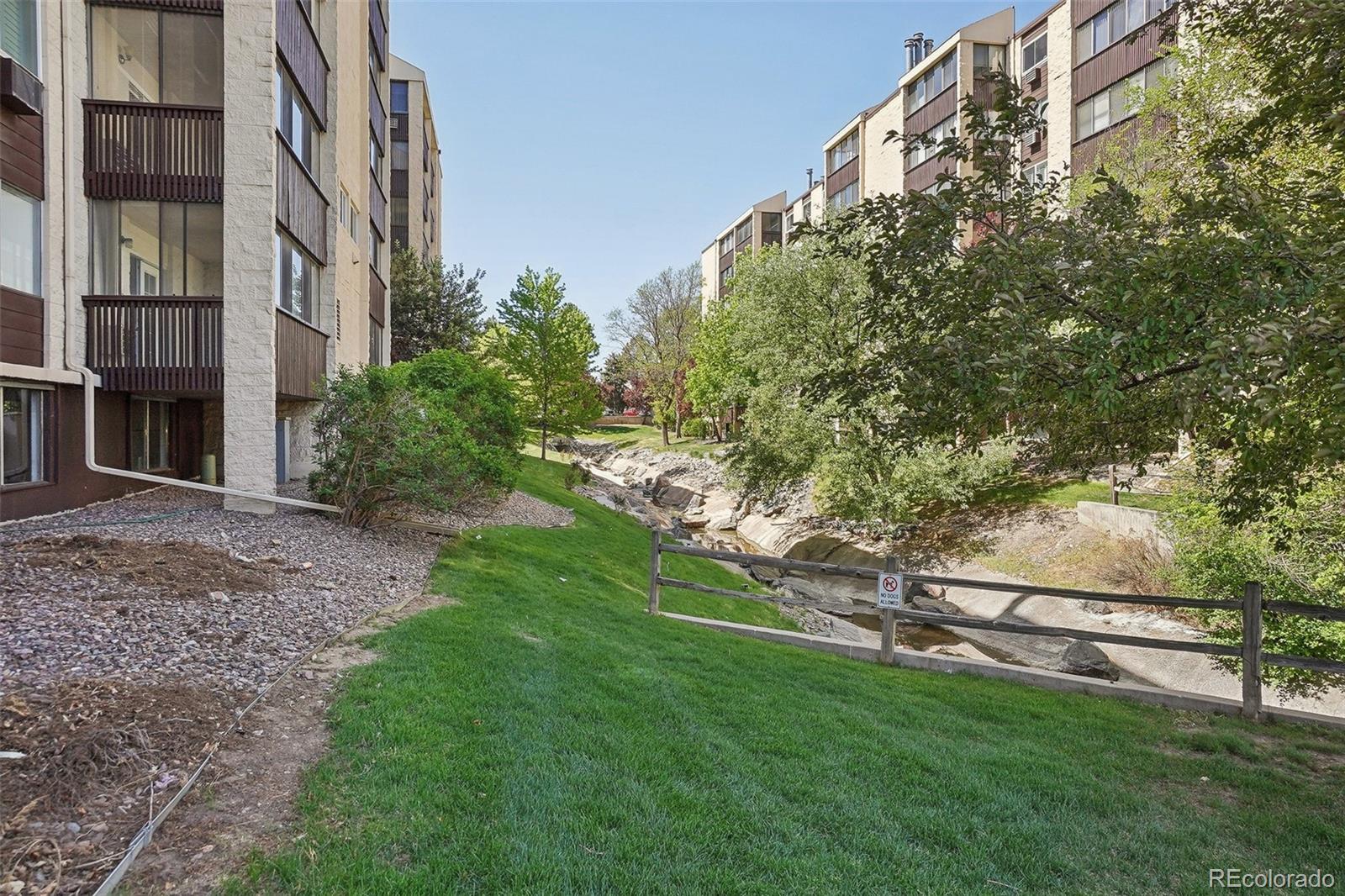 MLS Image #29 for 3465 s poplar street,denver, Colorado