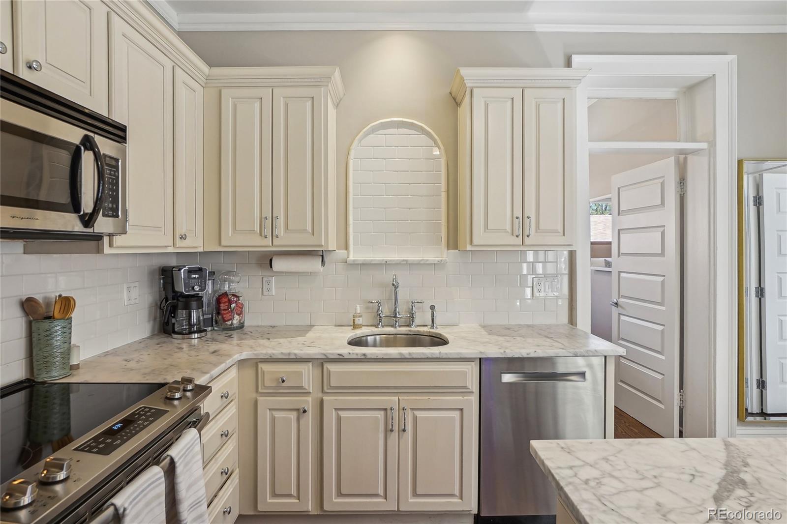MLS Image #12 for 1176  gaylord street,denver, Colorado