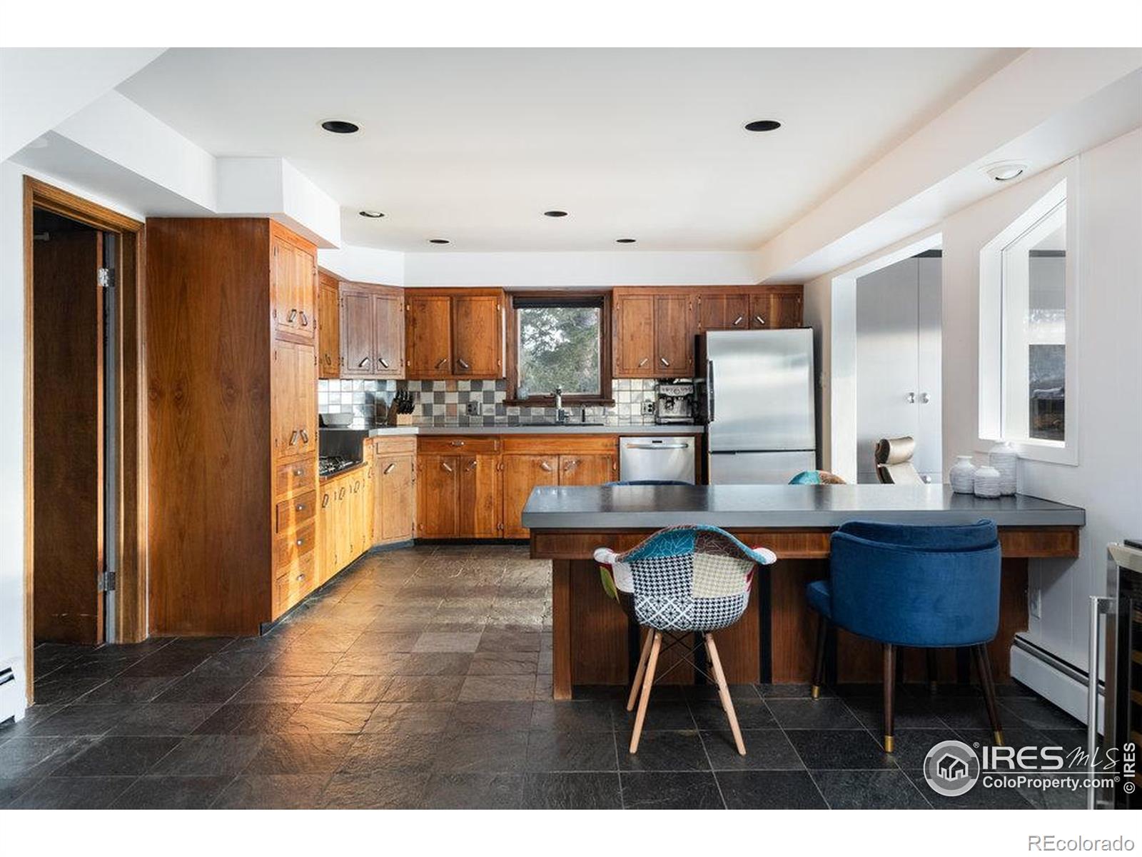 MLS Image #6 for 22598  westview avenue,golden, Colorado