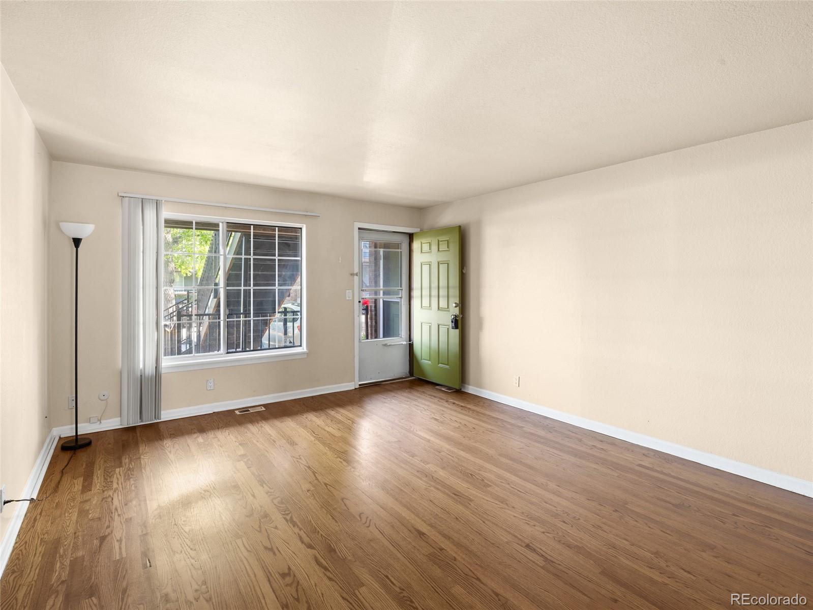 MLS Image #4 for 61 s sable boulevard,aurora, Colorado
