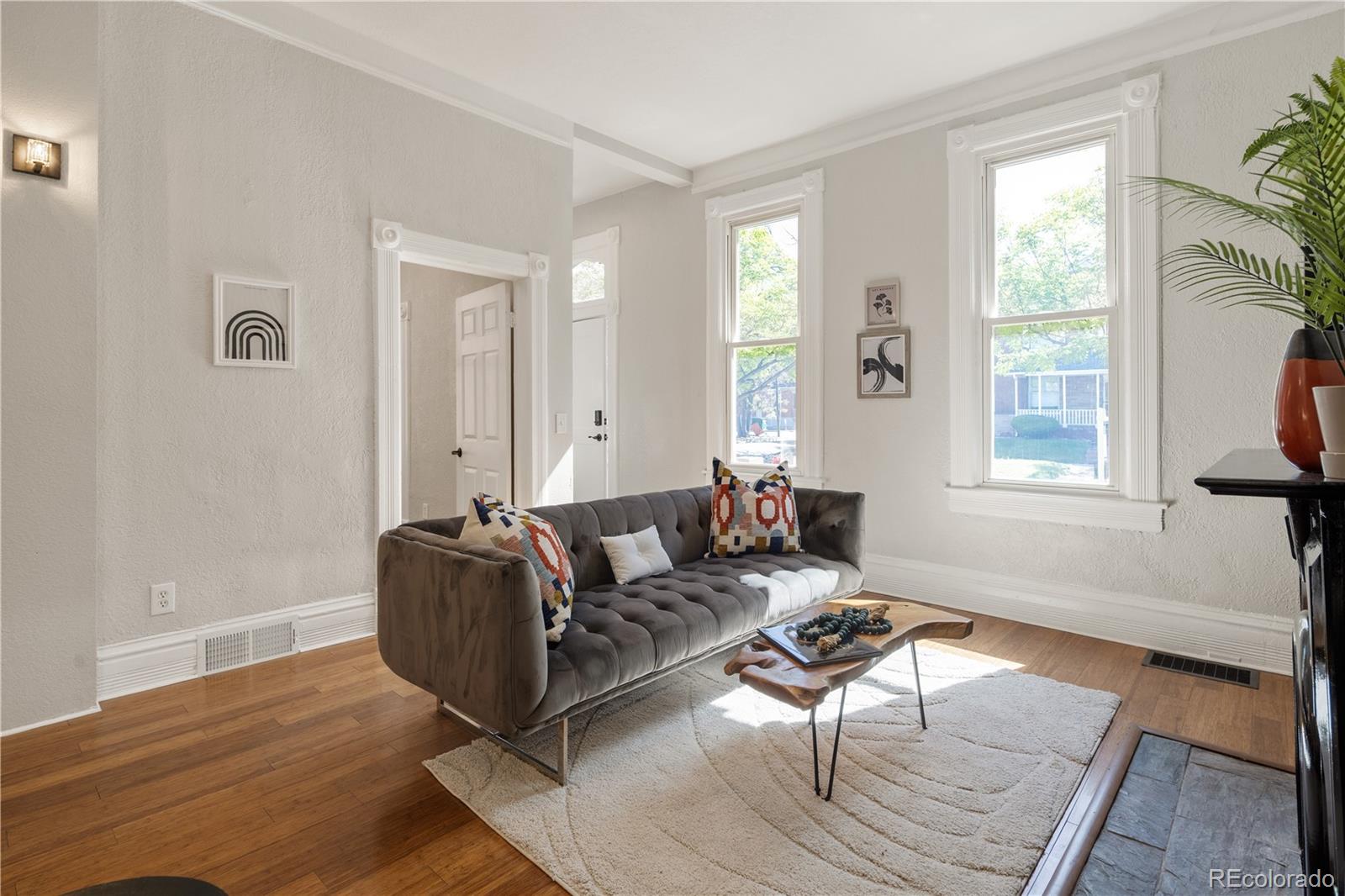 MLS Image #19 for 2355 n emerson street,denver, Colorado