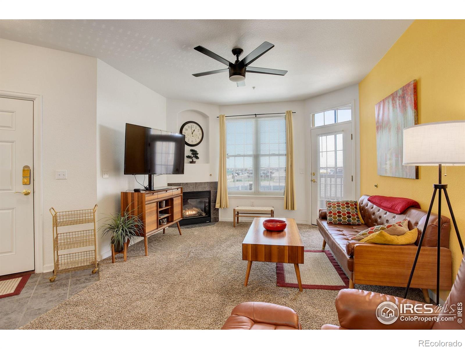 MLS Image #2 for 5723 n gibralter way,aurora, Colorado