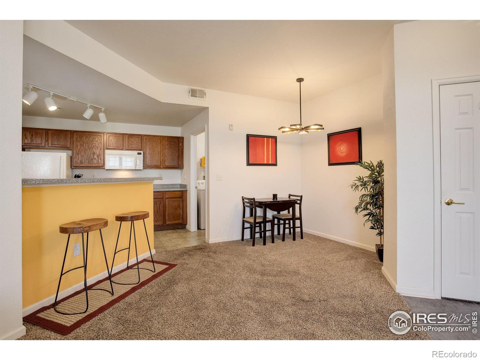 MLS Image #7 for 5723 n gibralter way,aurora, Colorado