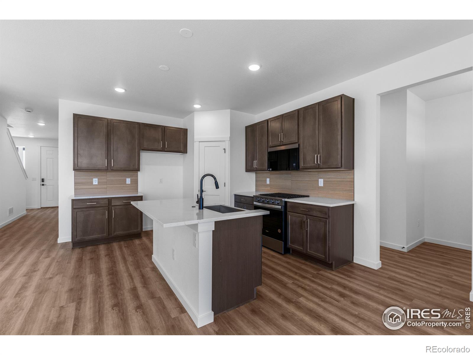 MLS Image #9 for 725  muturu road,johnstown, Colorado
