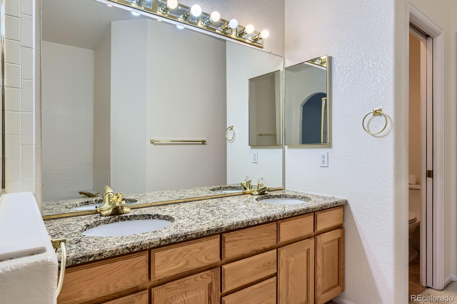 MLS Image #13 for 29  woodland circle,highlands ranch, Colorado