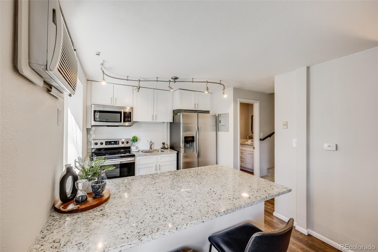 MLS Image #8 for 1349  race street,denver, Colorado