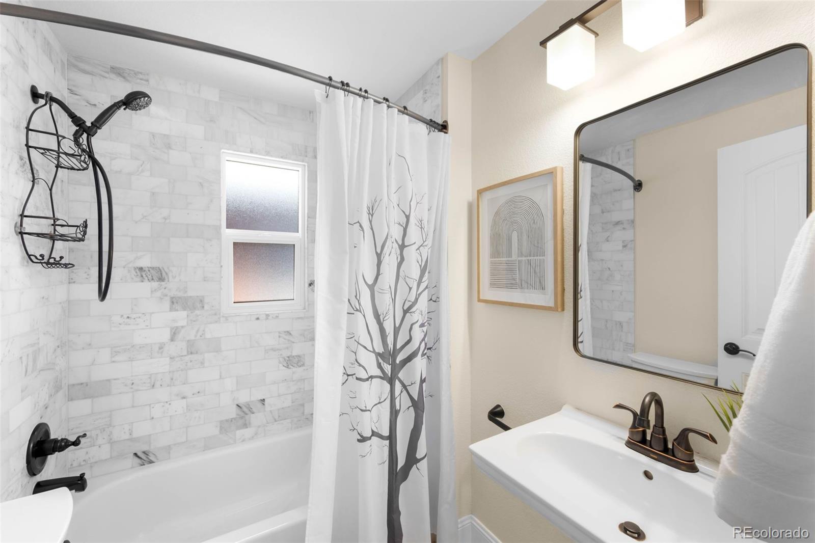 MLS Image #16 for 1469 s lincoln street,denver, Colorado