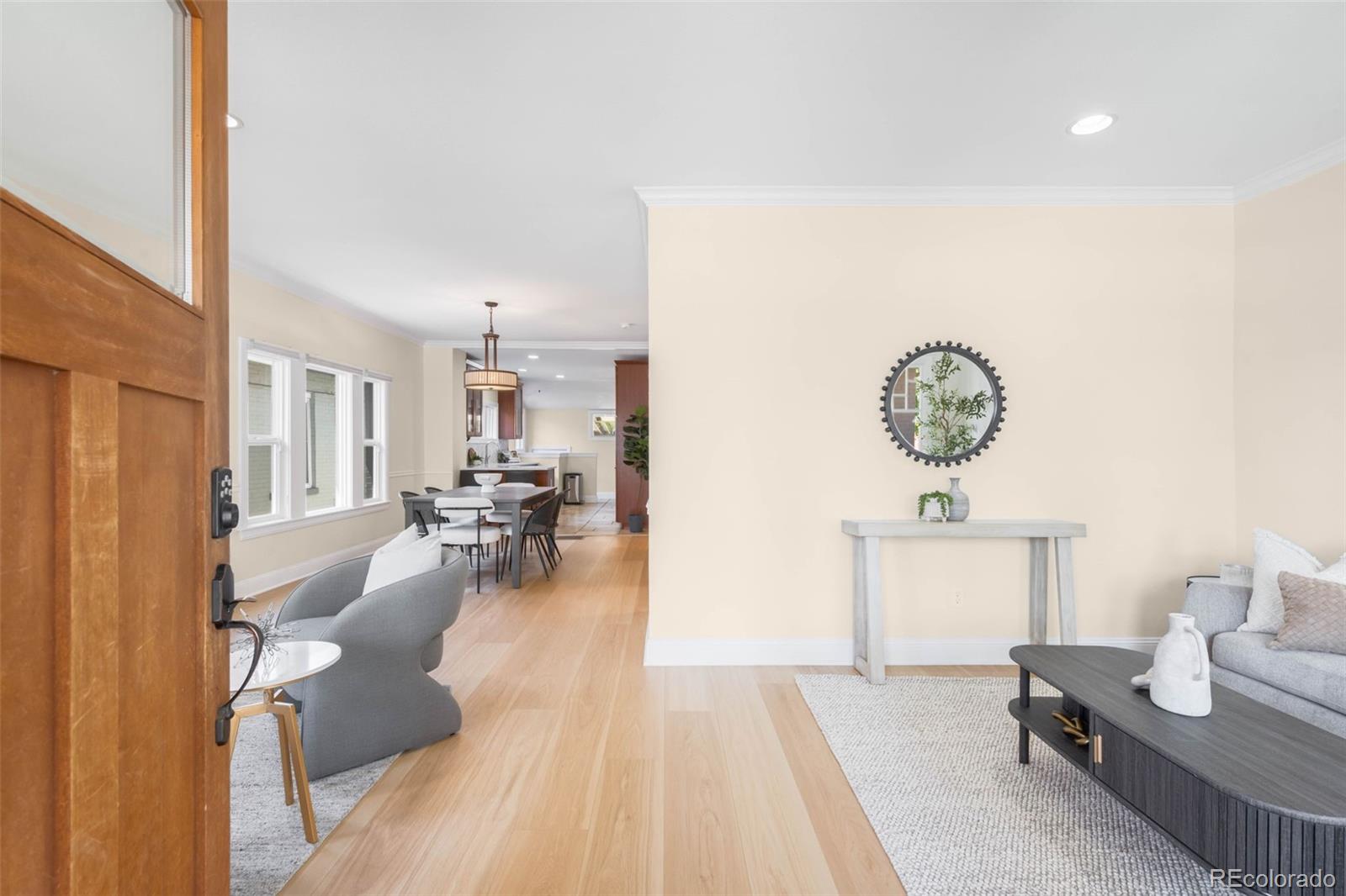 MLS Image #4 for 1469 s lincoln street,denver, Colorado
