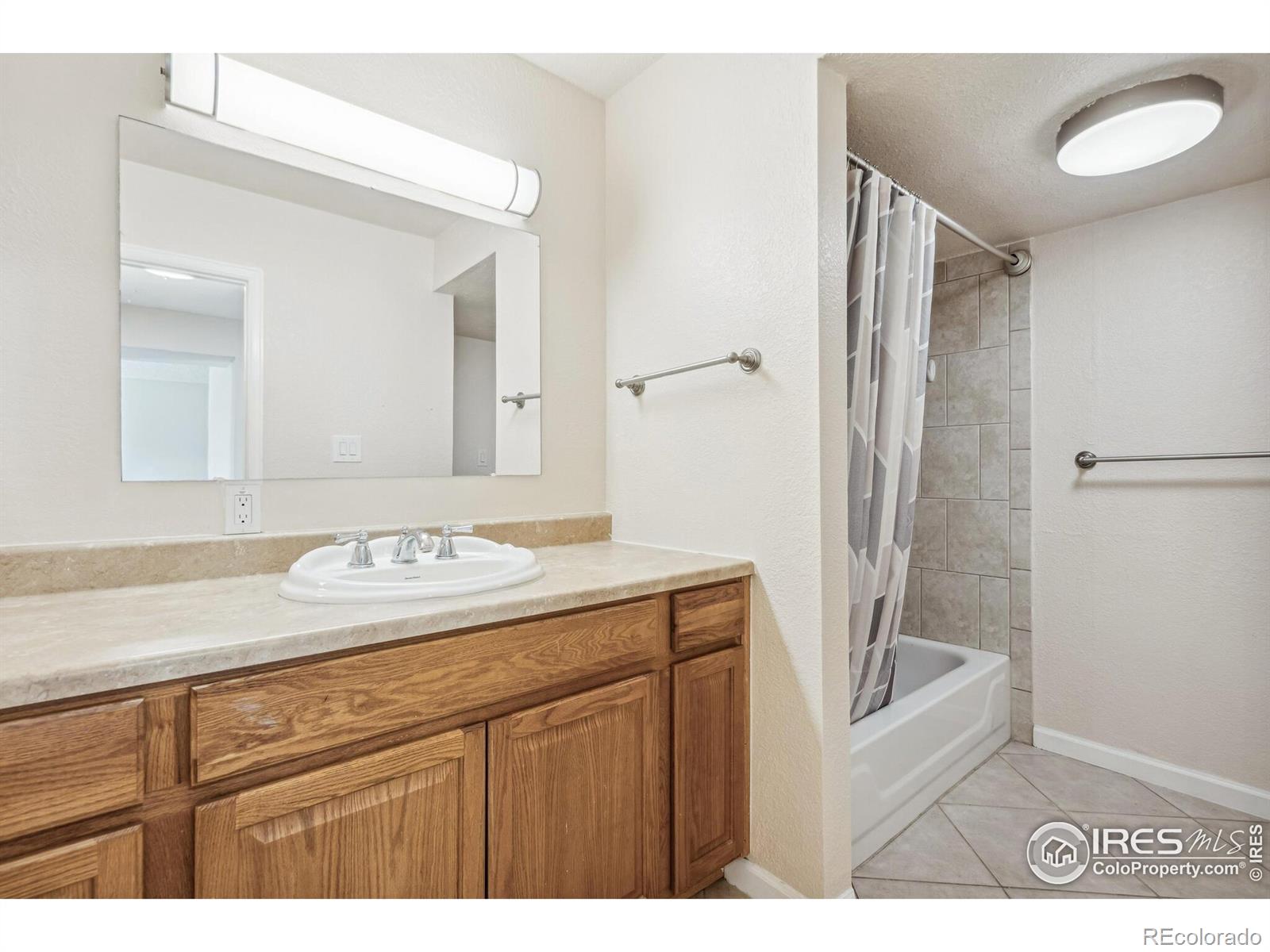 MLS Image #10 for 10211  ura lane 104,thornton, Colorado