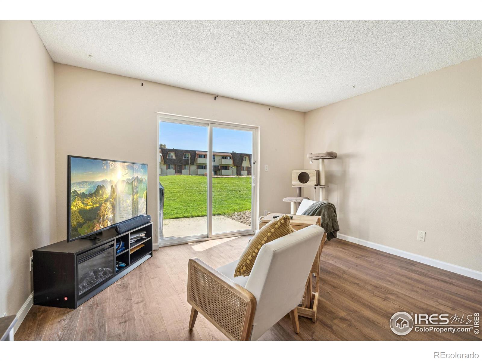 MLS Image #5 for 10211  ura lane 104,thornton, Colorado