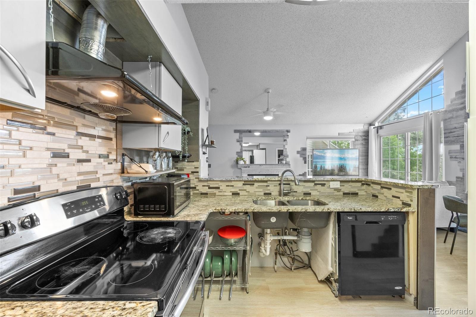 MLS Image #11 for 13824 e lehigh avenue,aurora, Colorado