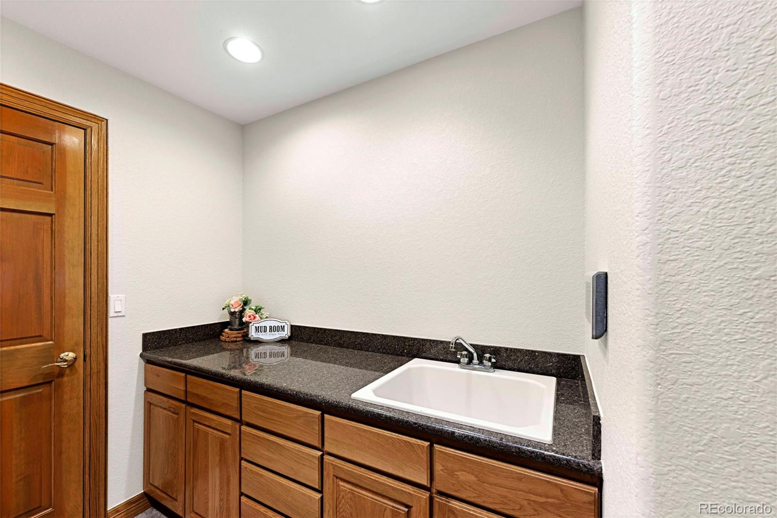 MLS Image #17 for 2595 s harlan court,lakewood, Colorado