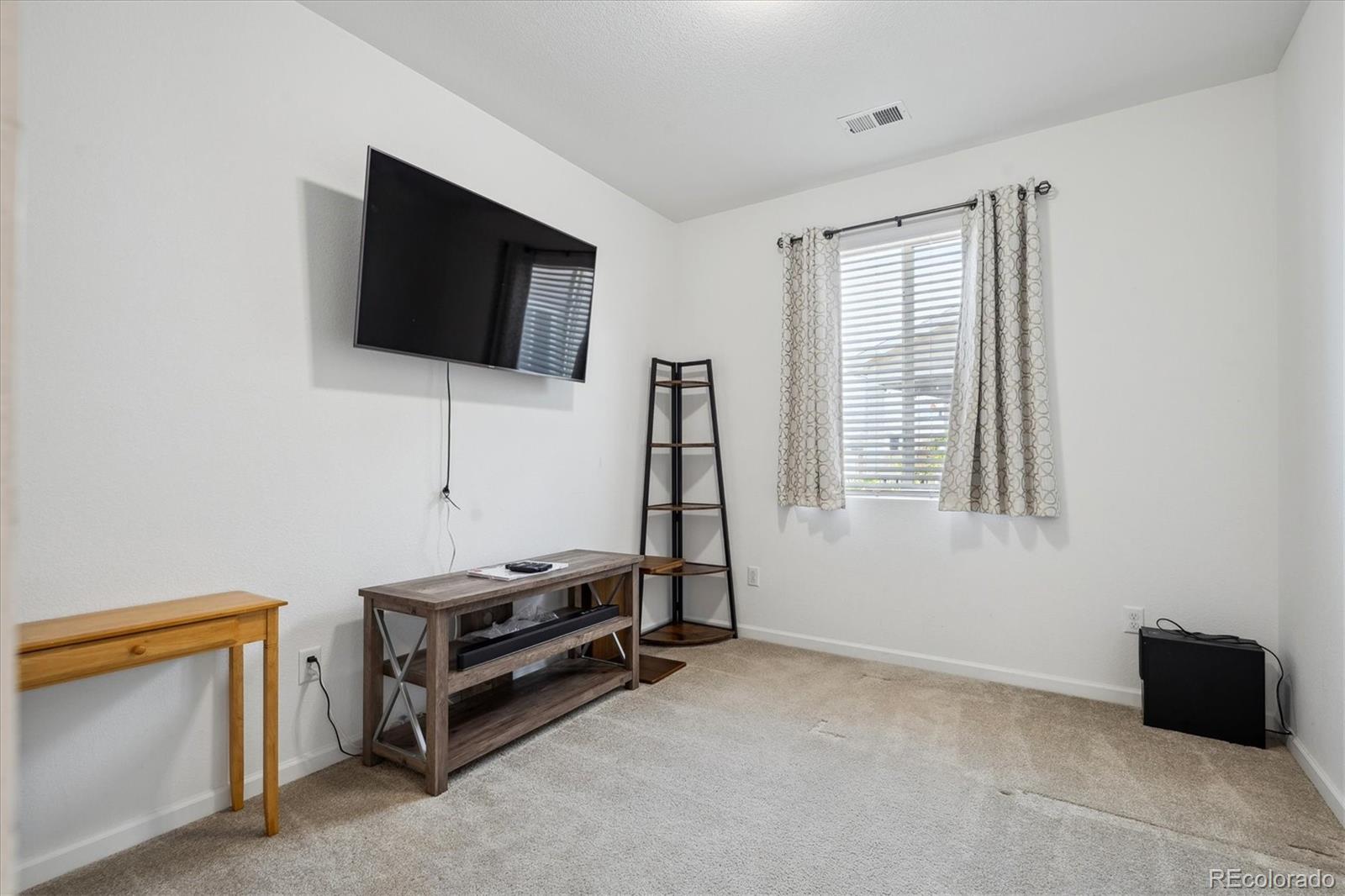 MLS Image #11 for 27957 e 9th drive,aurora, Colorado
