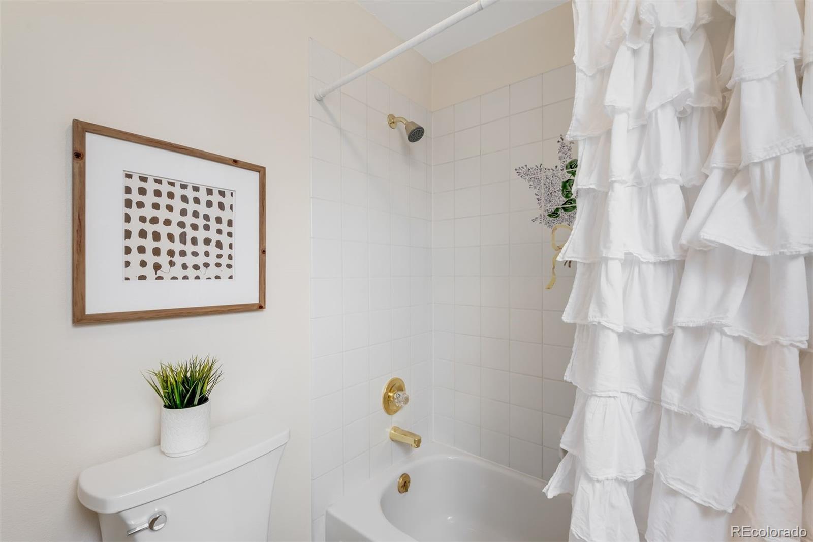 MLS Image #19 for 6274 s iola court,englewood, Colorado