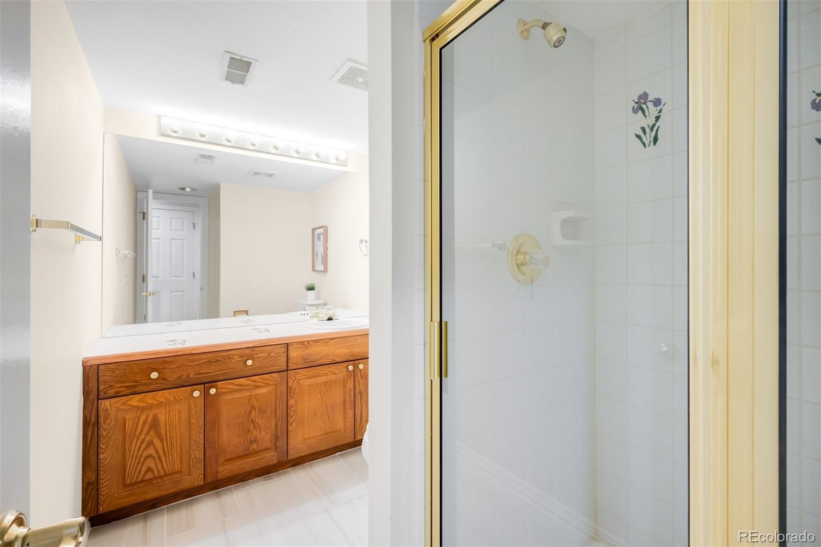 MLS Image #26 for 6274 s iola court,englewood, Colorado
