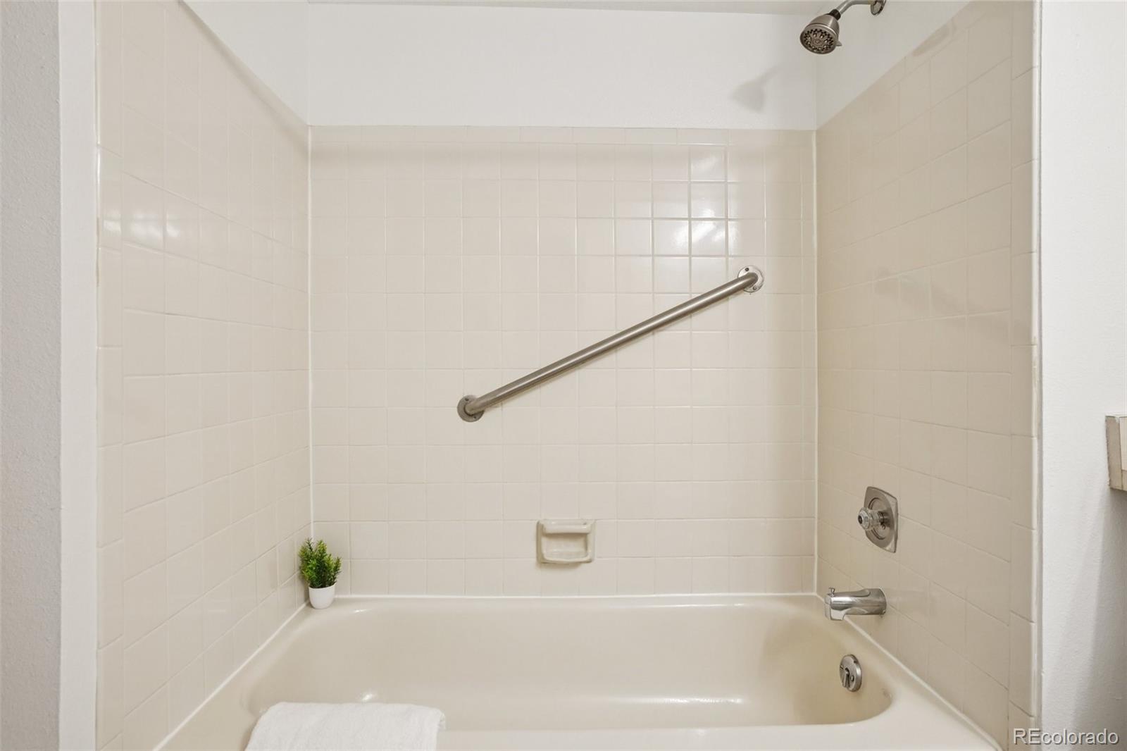 MLS Image #15 for 8335  fairmount drive,denver, Colorado