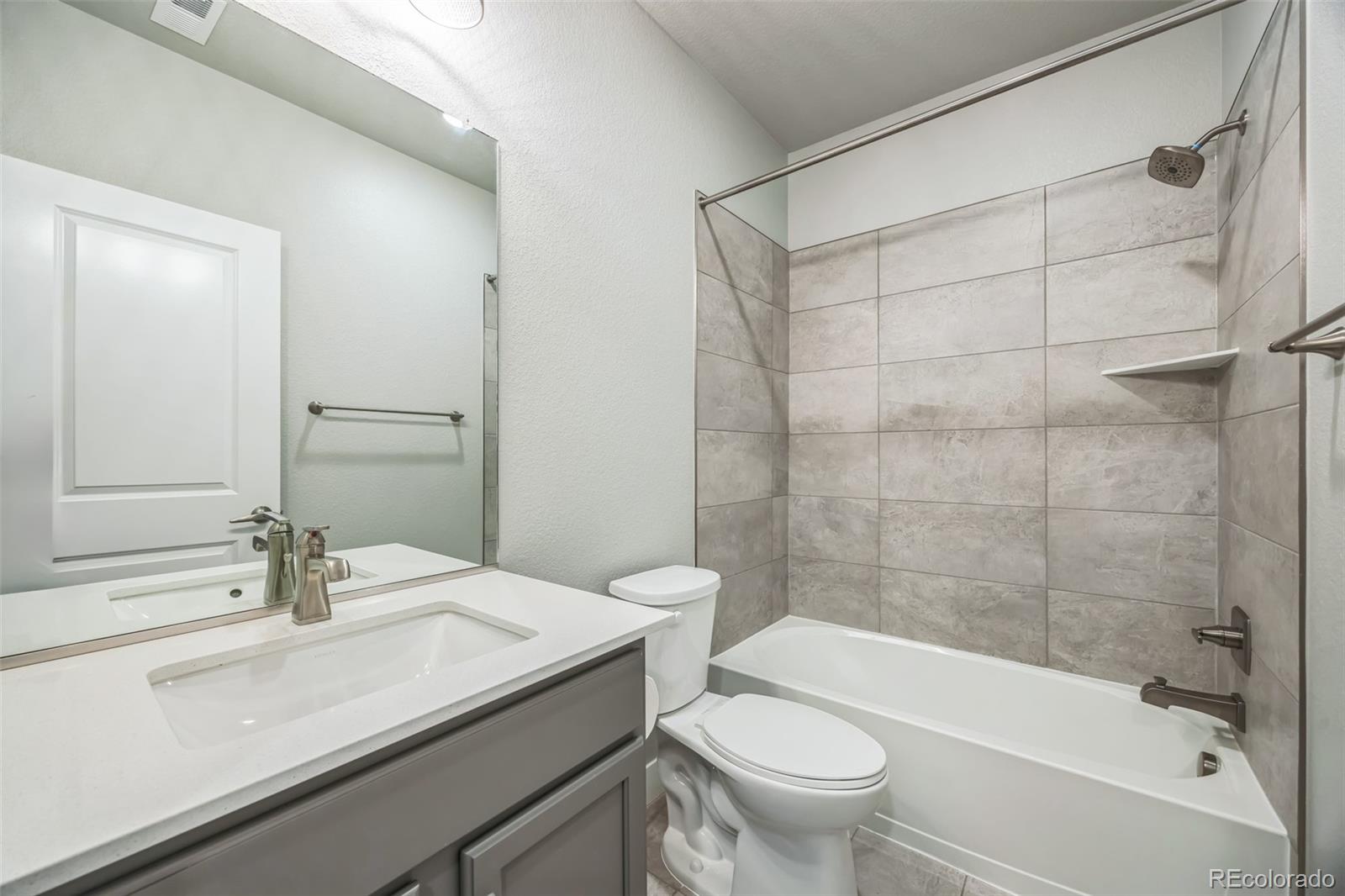 MLS Image #15 for 12574  lake view street,longmont, Colorado
