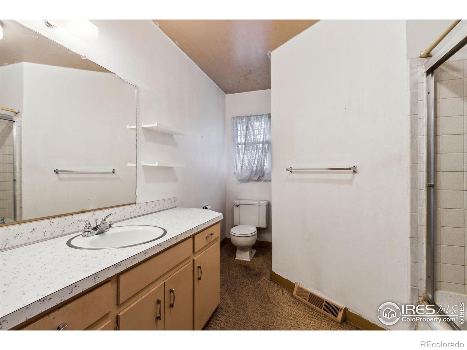 MLS Image #13 for 928 w lake street,fort collins, Colorado