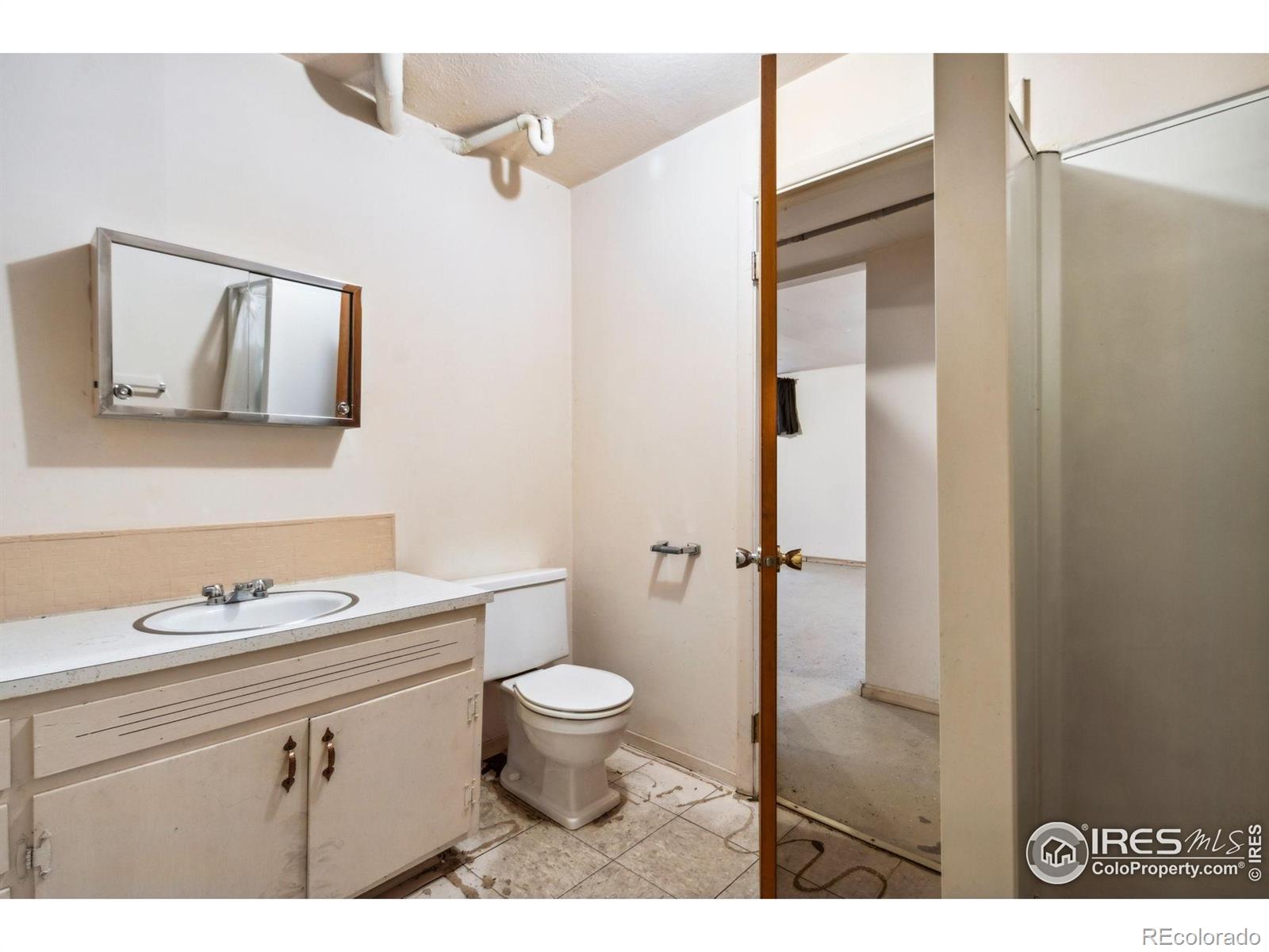 MLS Image #16 for 928 w lake street,fort collins, Colorado