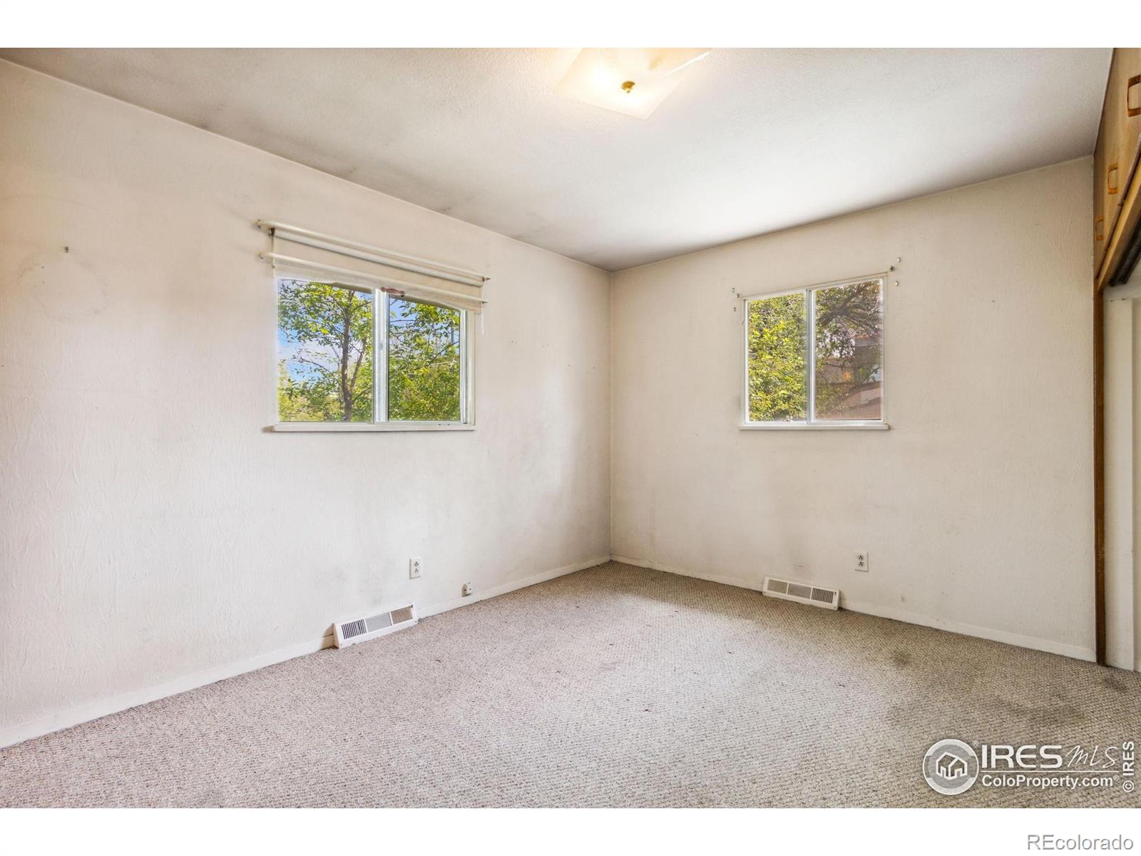 MLS Image #9 for 928 w lake street,fort collins, Colorado