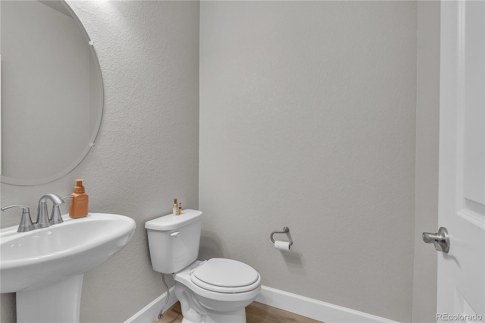 MLS Image #11 for 8145  monte vista circle,littleton, Colorado