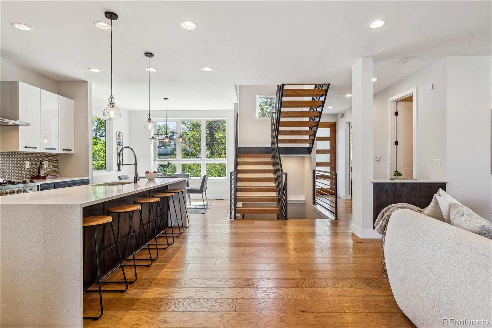 MLS Image #11 for 1911 s lafayette street,denver, Colorado