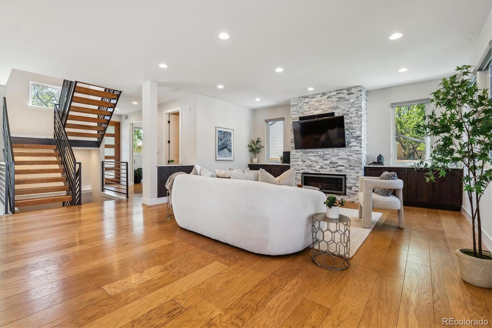 MLS Image #12 for 1911 s lafayette street,denver, Colorado