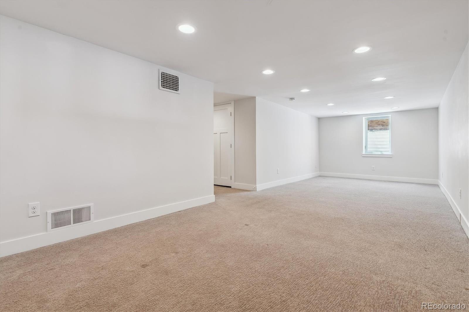 MLS Image #26 for 1911 s lafayette street,denver, Colorado