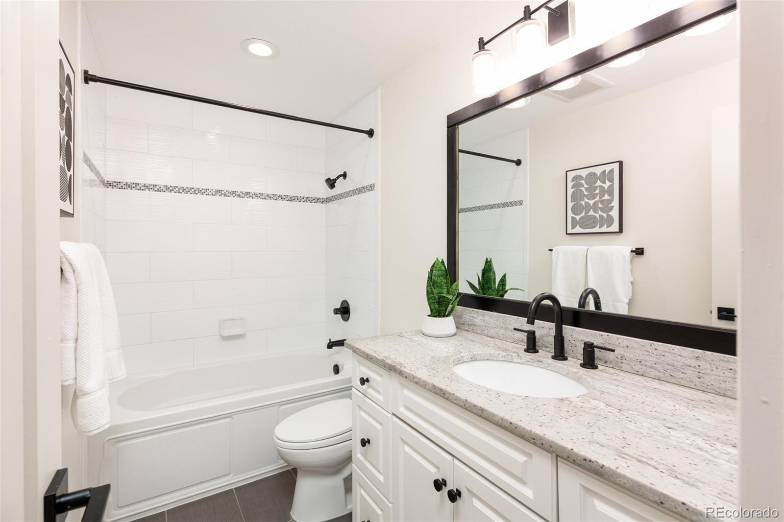 MLS Image #33 for 7453 e jefferson drive,denver, Colorado