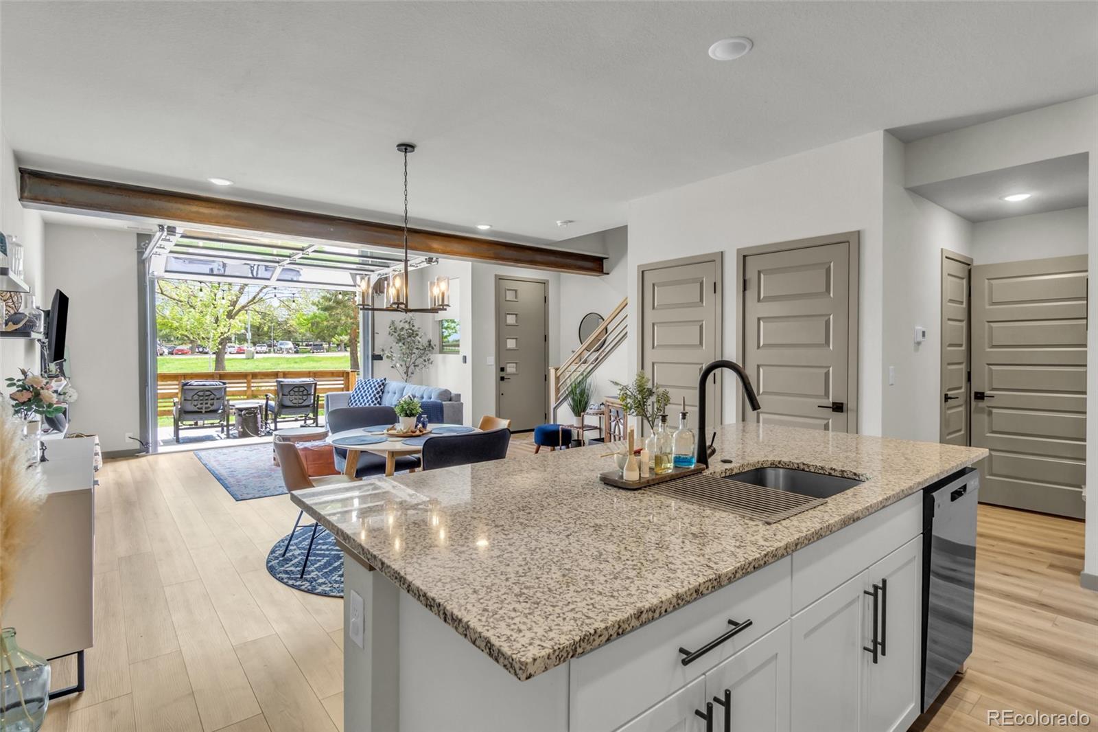 MLS Image #9 for 4021 s teller street,lakewood, Colorado