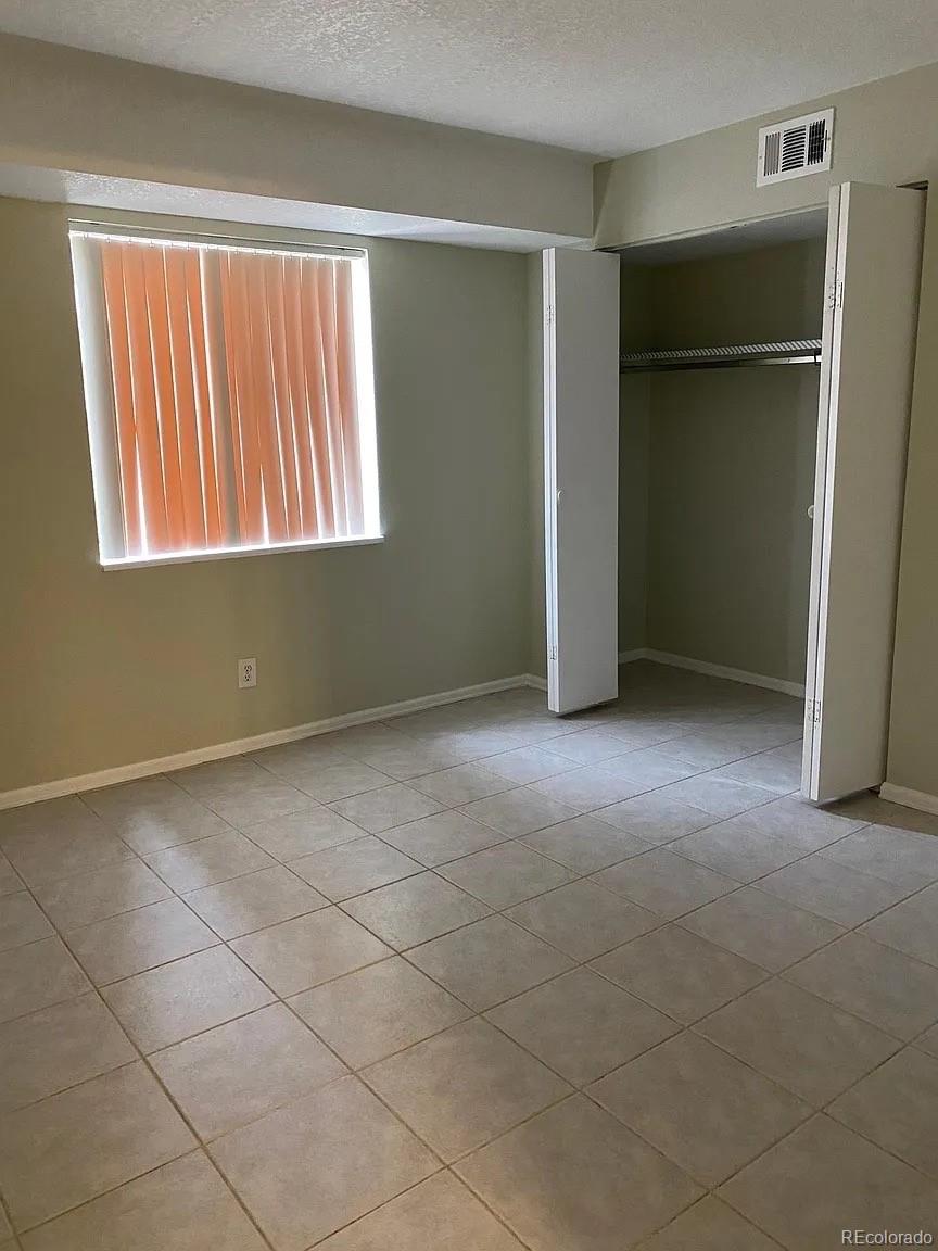 MLS Image #8 for 100 e highline circle,centennial, Colorado