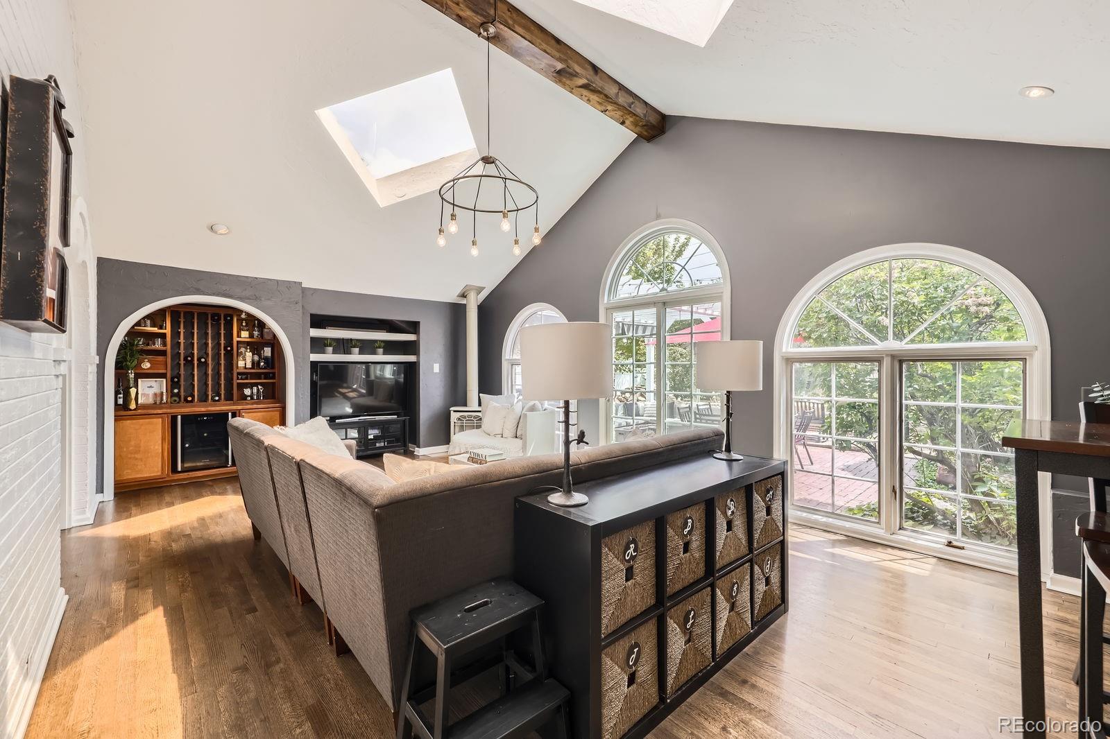 MLS Image #20 for 1000 n monaco parkway,denver, Colorado