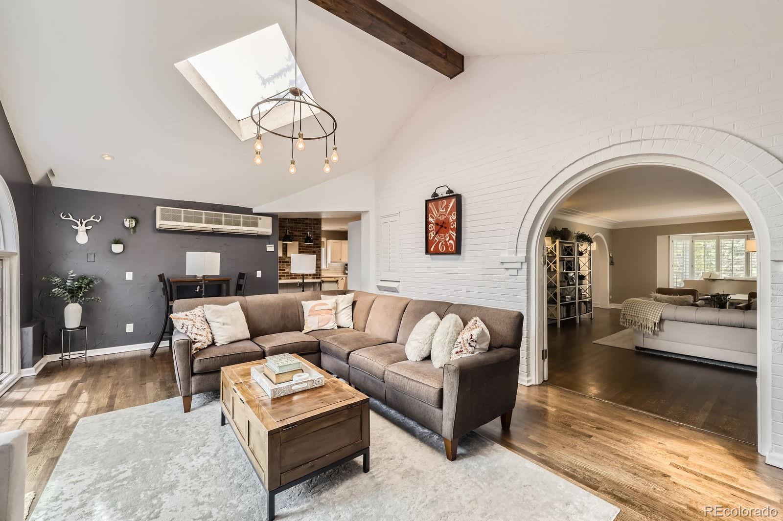 MLS Image #21 for 1000 n monaco parkway,denver, Colorado