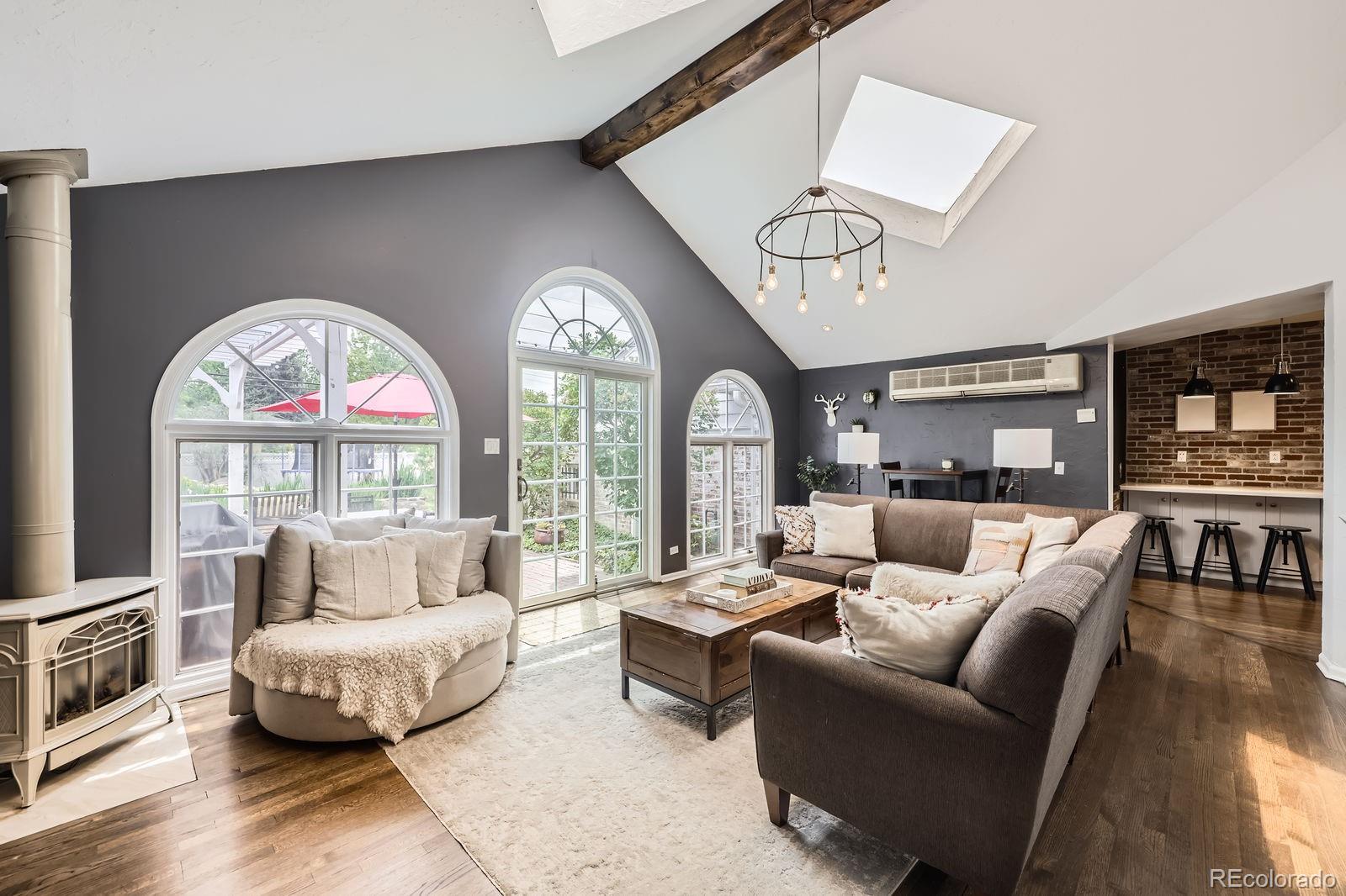 MLS Image #22 for 1000 n monaco parkway,denver, Colorado
