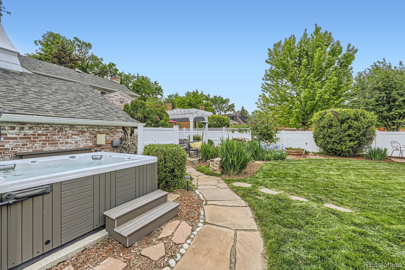 MLS Image #42 for 1000 n monaco parkway,denver, Colorado