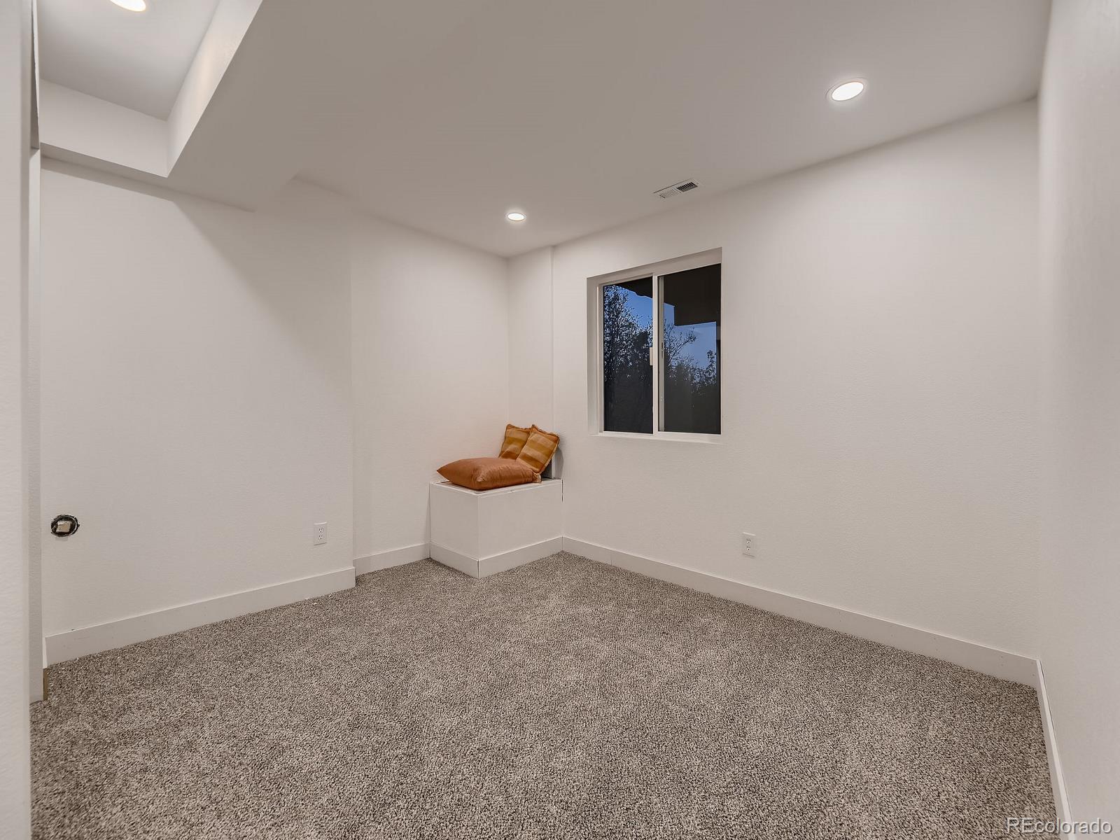 MLS Image #20 for 2010  saddleback drive,castle rock, Colorado