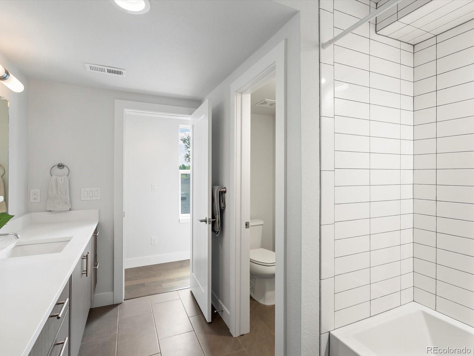 MLS Image #23 for 1568  wolff street,denver, Colorado
