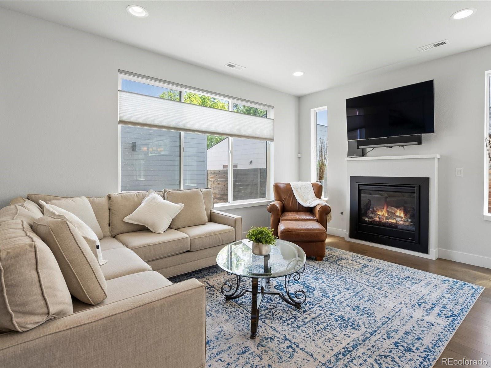 MLS Image #4 for 1568  wolff street,denver, Colorado