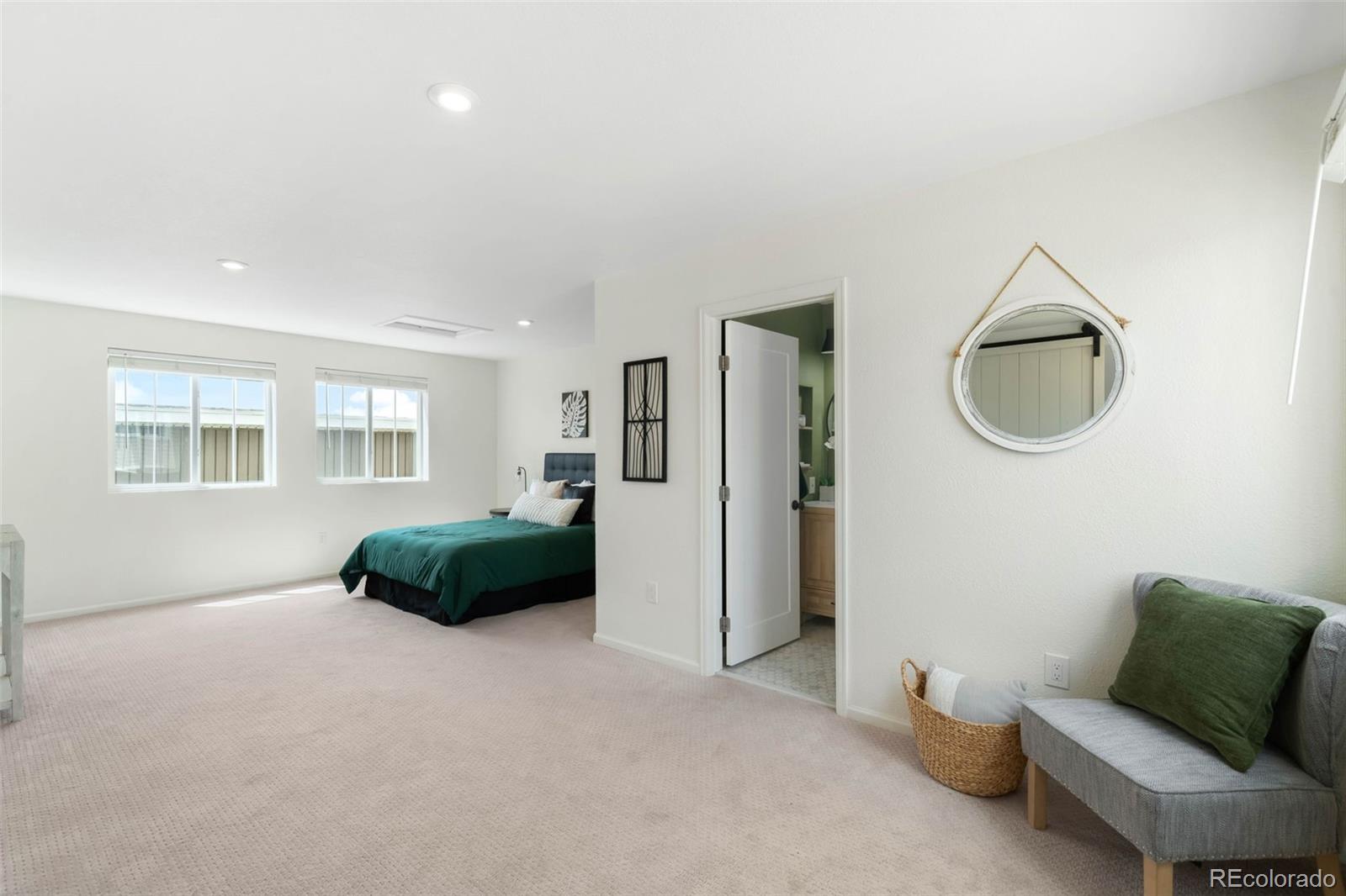 MLS Image #12 for 17767 e 54th avenue,denver, Colorado
