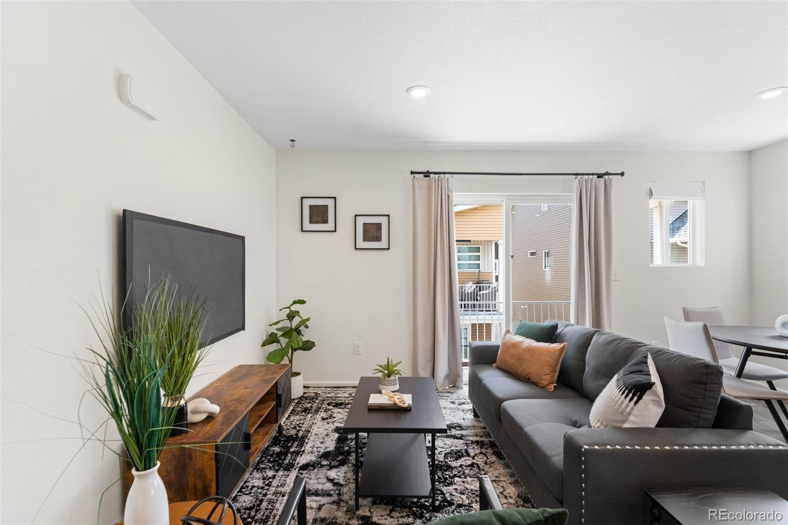 MLS Image #7 for 17767 e 54th avenue,denver, Colorado