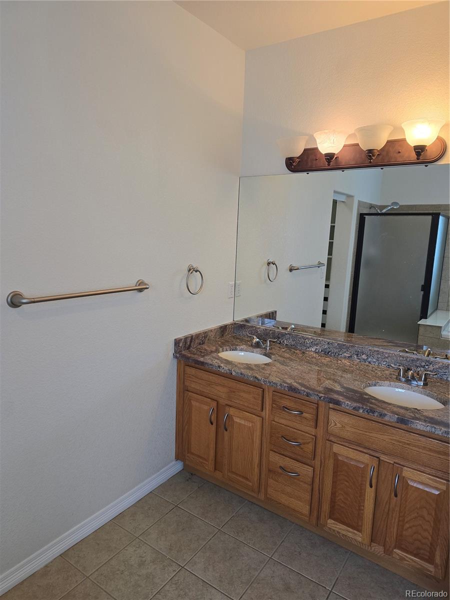 MLS Image #16 for 11811 e maplewood avenue,englewood, Colorado