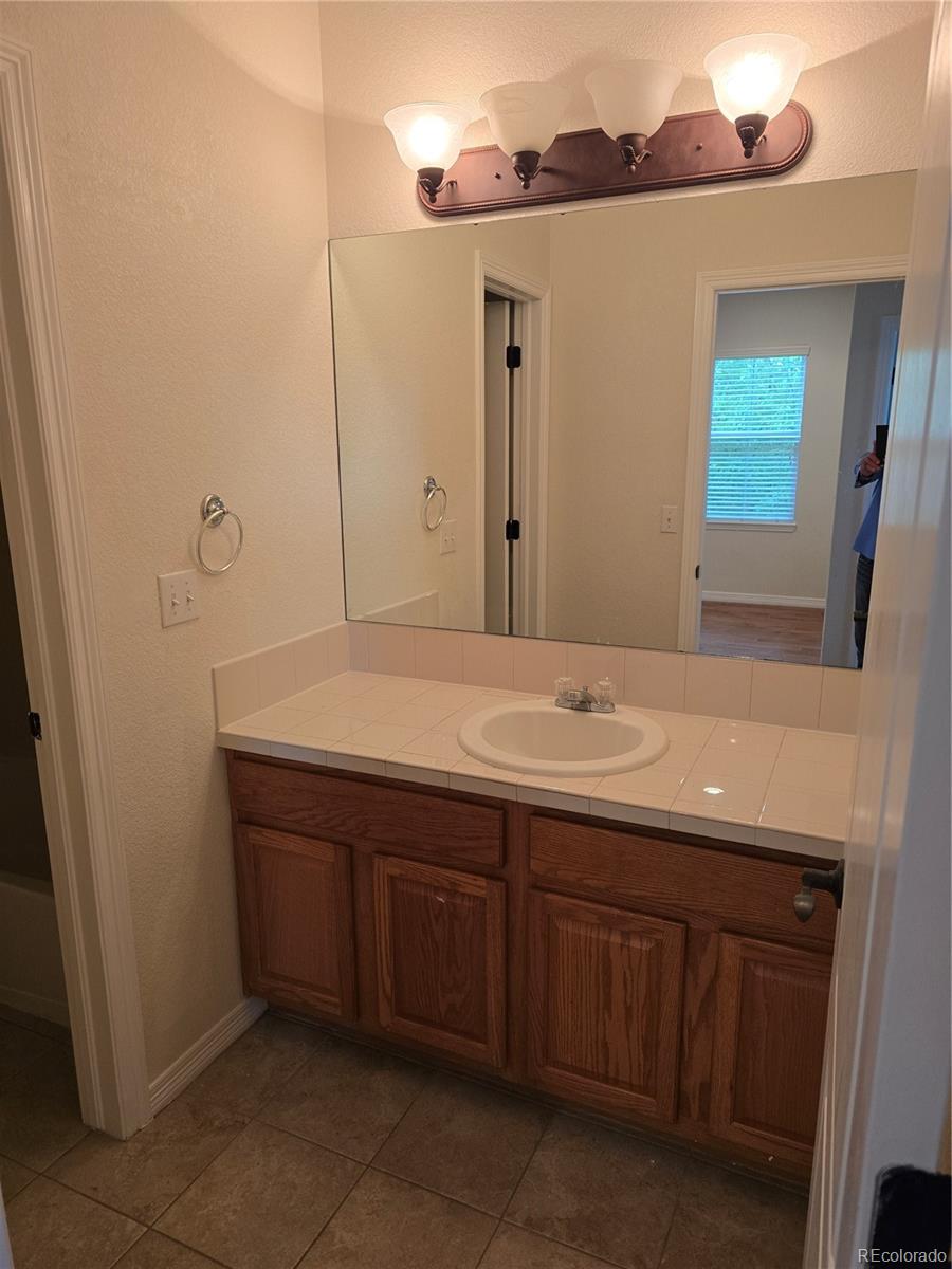 MLS Image #18 for 11811 e maplewood avenue,englewood, Colorado