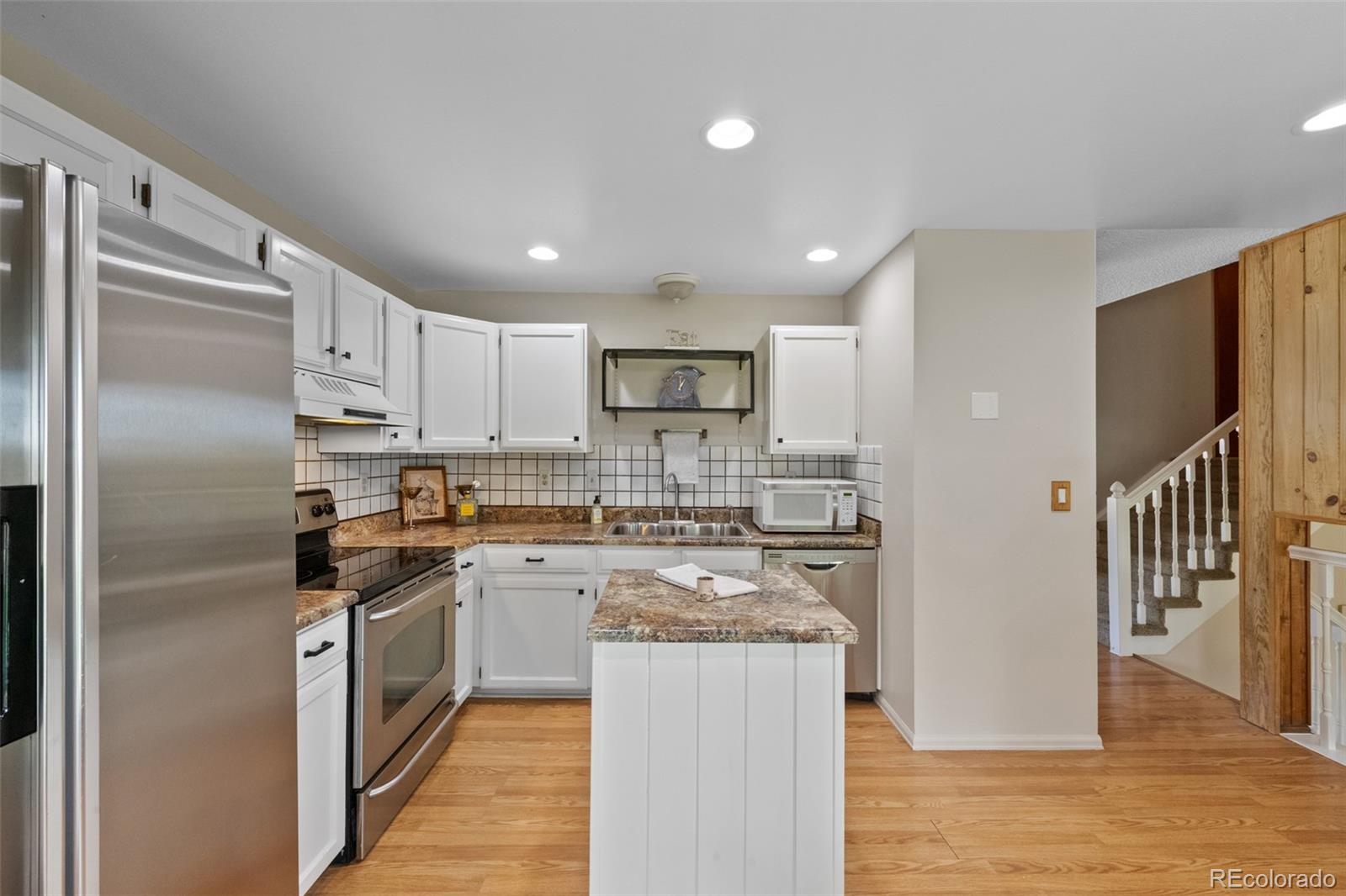 MLS Image #9 for 4525 s cole court,morrison, Colorado