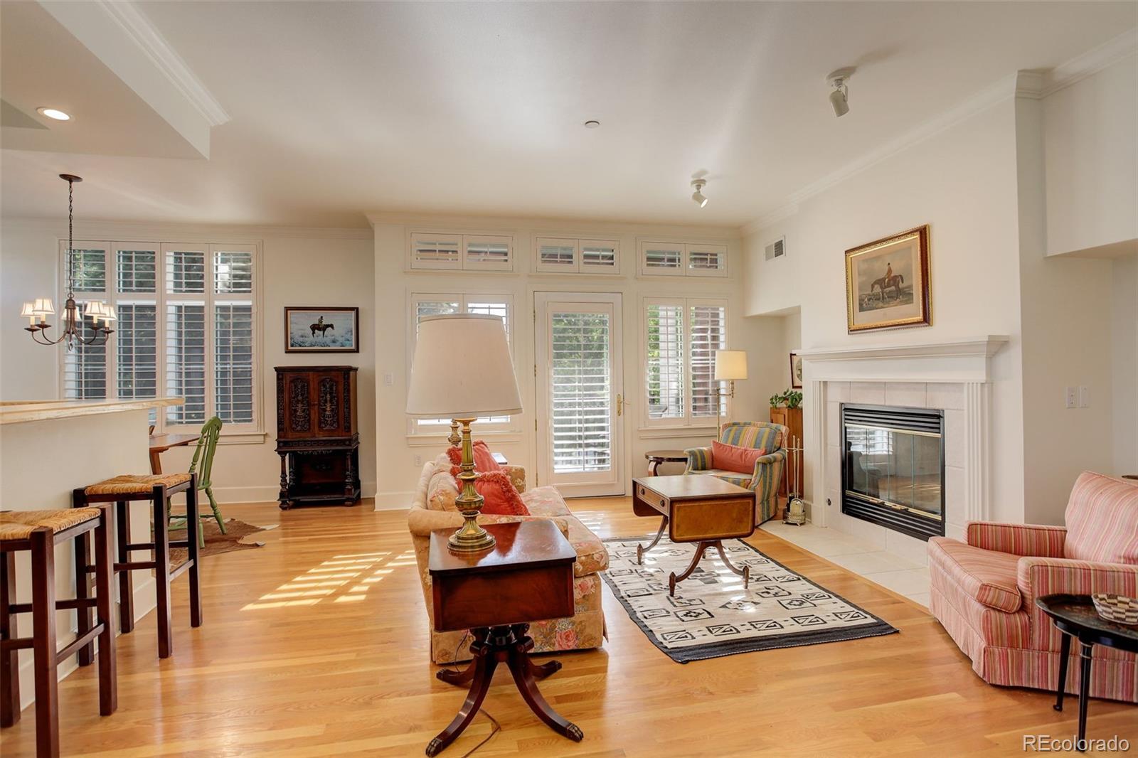 MLS Image #4 for 300  hudson street,denver, Colorado