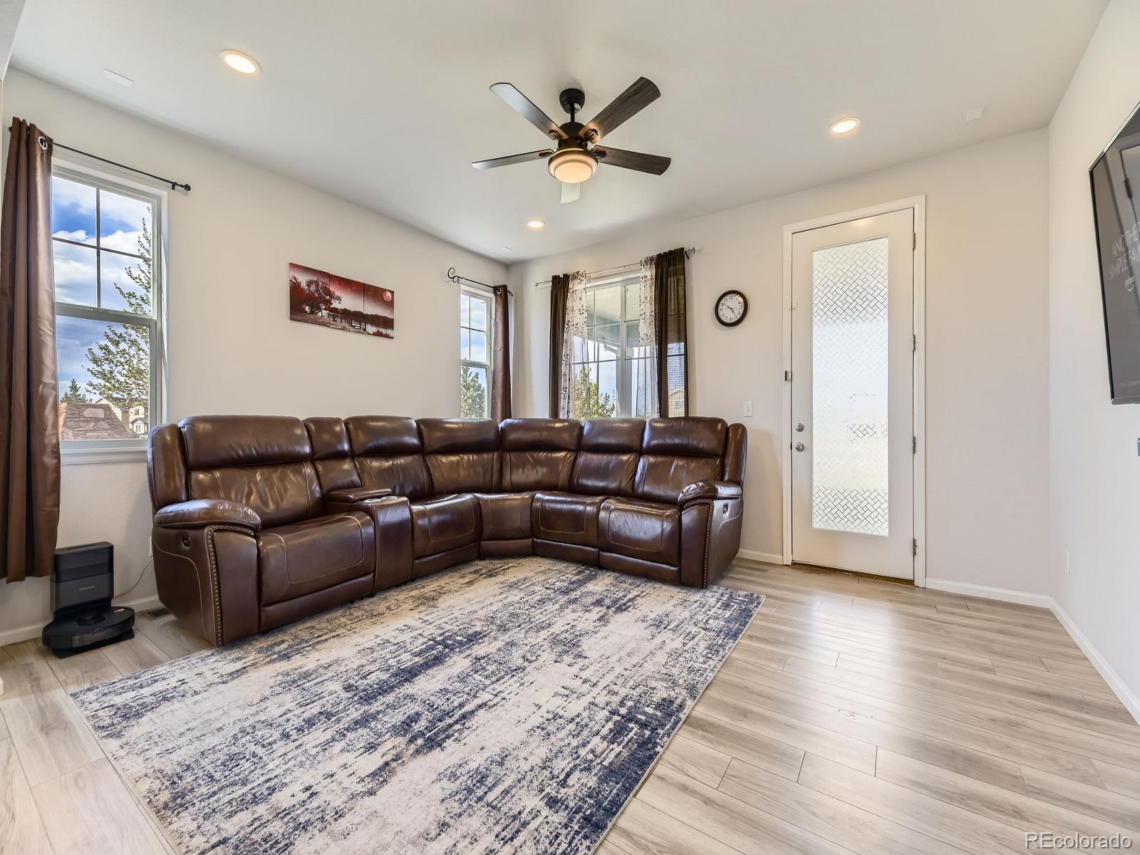 MLS Image #2 for 917  white leaf circle,castle rock, Colorado